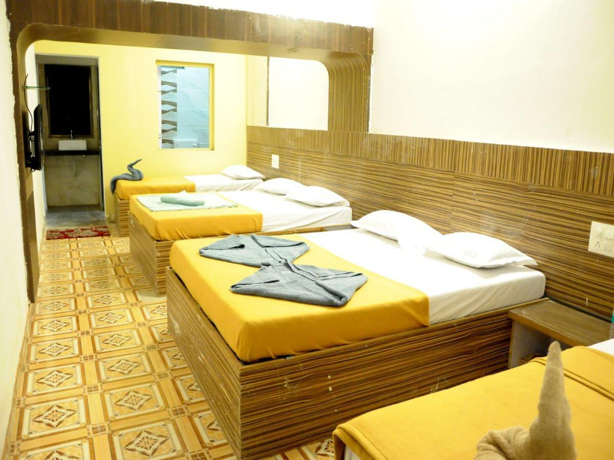 Hotel Malhar Palace Shirdi Eksteriør bilde