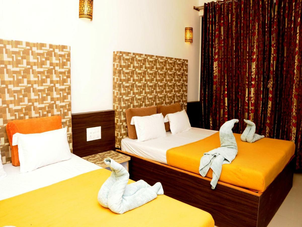 Hotel Malhar Palace Shirdi Eksteriør bilde