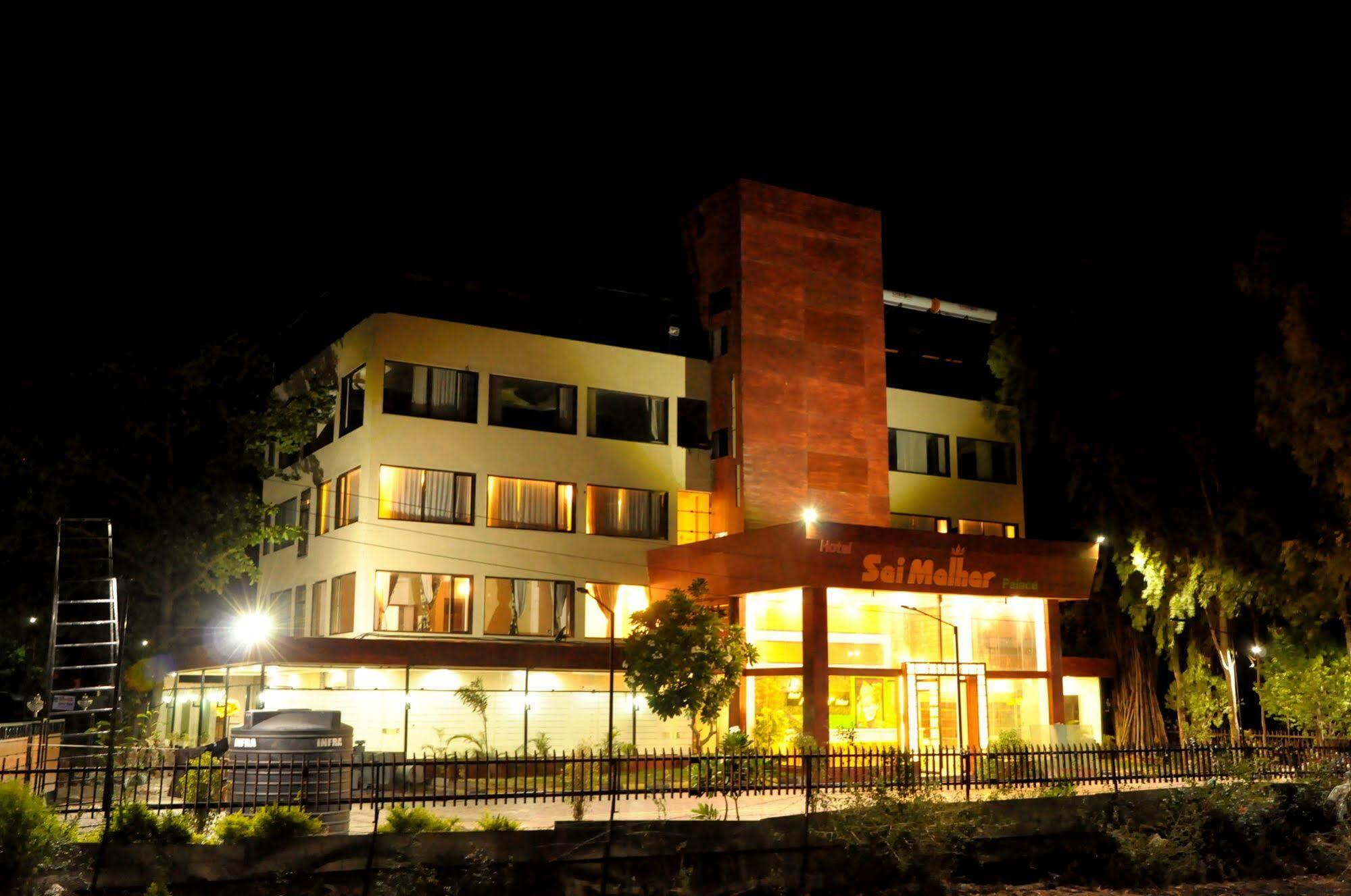 Hotel Malhar Palace Shirdi Eksteriør bilde